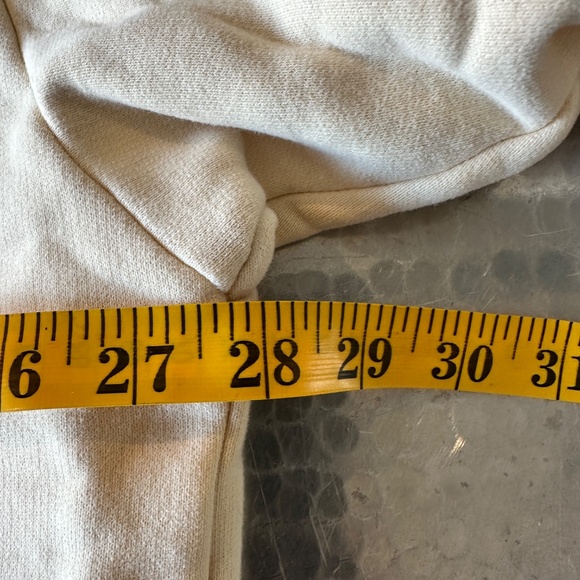 Krost x Barney's New York Embroidered Graphic Fleece – XL (Cream) - Picture 4 of 6